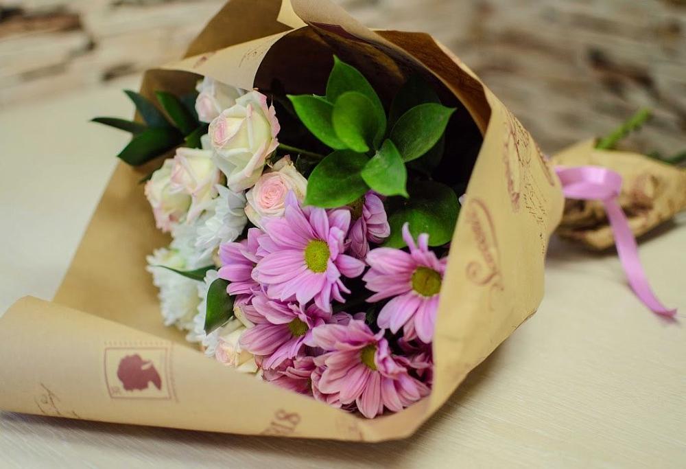 Букет цветов из: Розы и Хризантемы в Чограйском