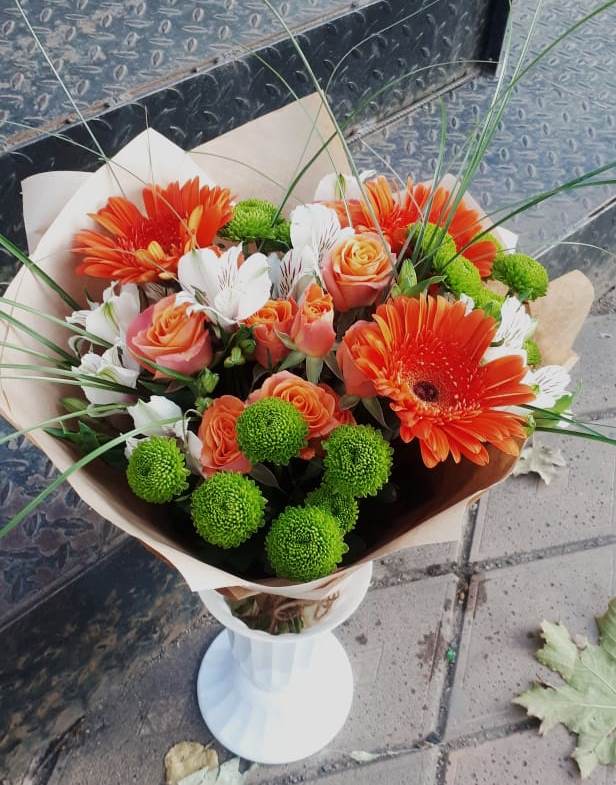 Букет цветов из: Герберы, Хризантемы, Альстромерии и Розы в Чограйском