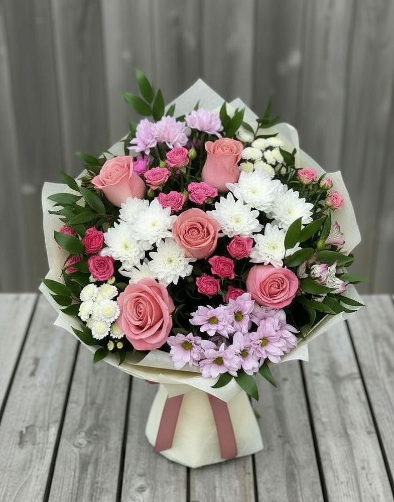 Букет цветов из: Альстромерии, Гвоздики, Розы и Хризантемы в Чограйском