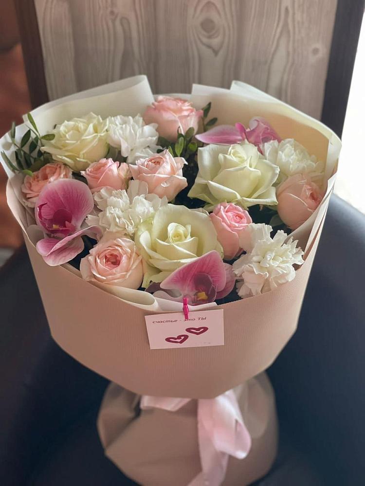 Букет цветов из: Орхидеи, Розы и Гвоздики в Чограйском