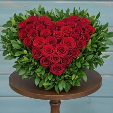 Цветочная композиция из Розы в виде сердца #REPLACE_PRED# Чограйском