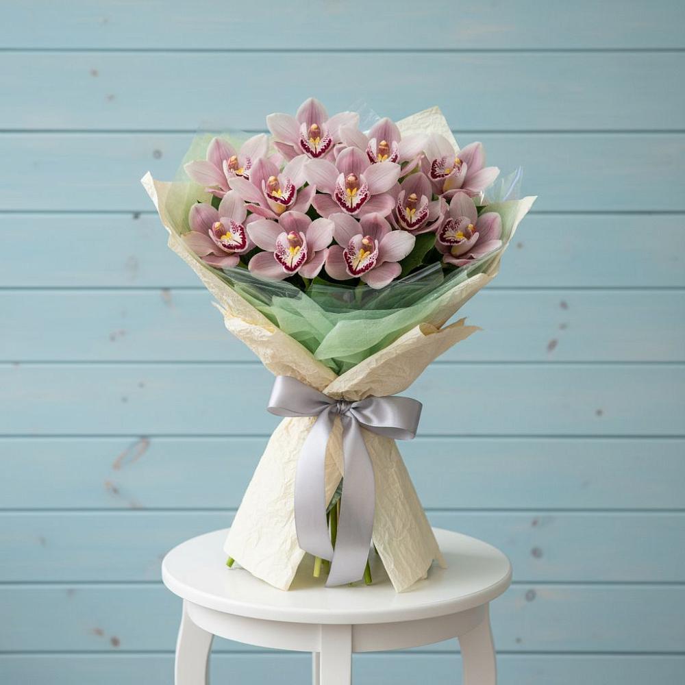 Букет цветов из: Орхидеи и Розы в Чограйском