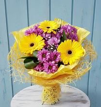 Букет цветов из:  Хризантемы и Герберы в Чограйском