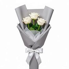 Букет 3 белые розы в Чограйском