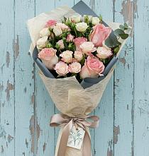 Букет цветов из:  Розы #REPLACE_PRED# Чограйском